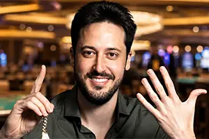 Adrian Mateos